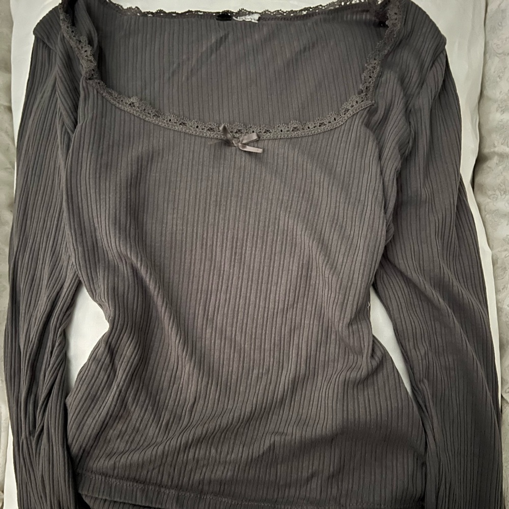 Gray long sleeve